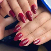 مدل برای کاشت ناخن