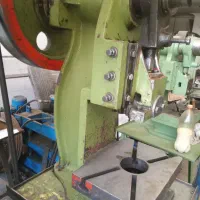 پرس ۱۲تن مزینانی