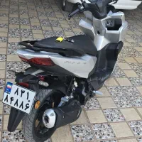 موتورسیکلت طرح کلیک آخر ۴۰۲