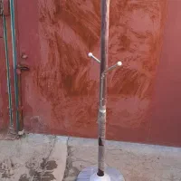 چوب لباسی ایستاده