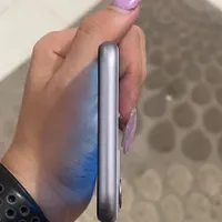 اپل iPhone 11 با حافظهٔ ۱۲۸ گیگابایت|موبایل|مشهد, الهیه|دیوار
