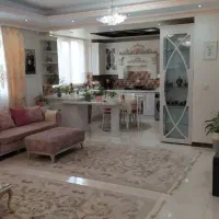 فروش واحد 90 متری / خوش نقشه / غرق نور