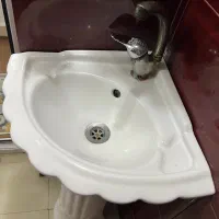 روشویی همراه با آیینه|لوازم سرویس بهداشتی|بندرعباس, |دیوار