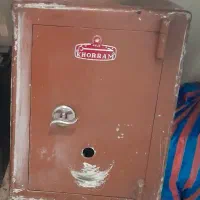 میزکامپیوتر ، گاوصندوق