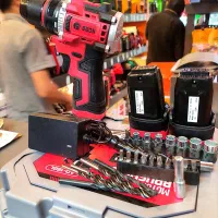 دریل شارژی 18 ولت ادن ادون براشلس 2باطری بالوازم|ماشین‌آلات صنعتی|مشهد, توس (بلوار توس)|دیوار