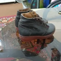 کفش طبی چرم بچه گانه برای بچه ۵ساله