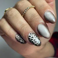 کاشت و ترمیم ناخن به همراه طراحی رایگان فقط 399