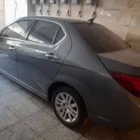 ماشین دنا پلاس ۵ دنده Ef7