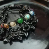 دستبندهای سنگی