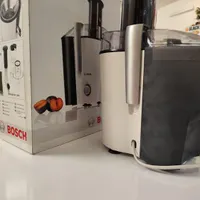 آبمیوه گیری بوش اصل 700 وات نو|آبمیوه‌گیر و آب‌مرکبات‌گیر|مشهد, فلسطین|دیوار