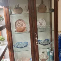 مبل۷ نفره ومیزنهارخوری۱۰نفره وویترین ۴طبقه ۲ در|مبلمان خانگی و میز عسلی|تهران, سنائی|دیوار