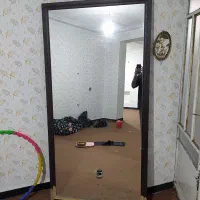 آینه ایستاده