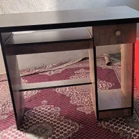 میز کار|میز تحریر و کامپیوتر|حمیل, |دیوار