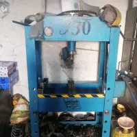 تعویض بلبرینگ با دستگاه پرس