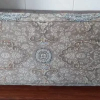 یک جفت پشتی نو استفاده نشده