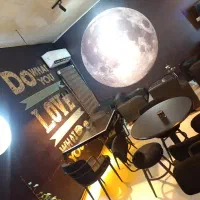 همکار اقا یا خانم برای شیفت صبح