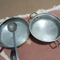 دوعدد ماهیتابه وجانون|ظروف پخت‌وپز|جوانرود, |دیوار