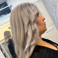 خدمات رنگ و مش. رنگ‌کار حرفه‌ای بشو