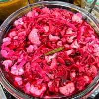 دنیای ترشیجات و زیتون درنیشابور|خوردنی و آشامیدنی|نیشابور, محله میدان باغات|دیوار