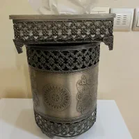 جادستمال کاغذی و سطل