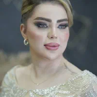 استخدام لاین های سالن زیبایی