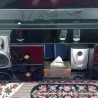 میز تلویزیون شیشه ای