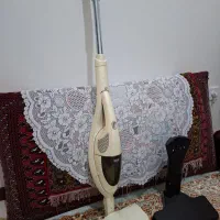 جارو شارژی کرم همراه شارژر و پایه|جاروبرقی، جارو شارژی، بخارشو|تهران, شهرآرا|دیوار