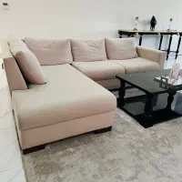 کاناپه همراه میز وسط