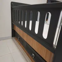 تخت کودک همراه باتشک|تخت و صندلی بچه|اهواز, زیتون کارمندی|دیوار