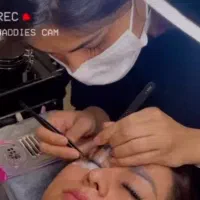 کاشت و اکستنشن مژه