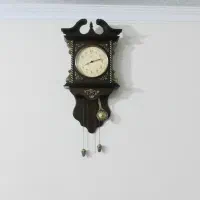 ساعت دیواری چوبی اصل