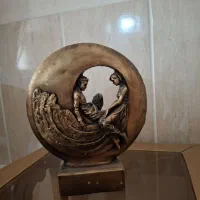 گلدون و مجسمه