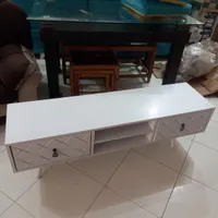 حراج مبل و میز ناهارخوری و دراور تخت چوبی۲نفره|حراج|کرج, اتحاد|دیوار