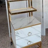 تجهیزات آرایشگاهی|آرایشگاه و سالنهای زیبایی|شیراز, فخرآباد (دروازه کازرون)|دیوار