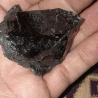 سنگ ابسیدین اصلی خواص درمانی