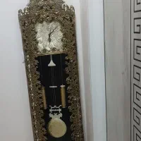 ساعت برنز ایستاده
