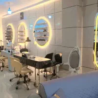 همکاری در سالن زیبایی