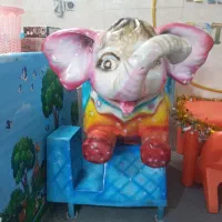 فیل تکان دهنده