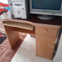 میز کامپیوتر