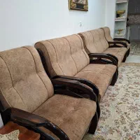 مبل و میز ناهارخوری