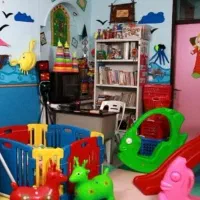 خدمه مهدکودک