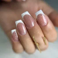 آموزش کاشت ناخن با قیمت تکرار نشدنی