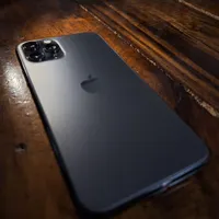 اپل iPhone 11 Pro با حافظهٔ ۲۵۶ گیگابایت