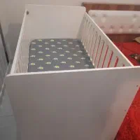 تخت کودک اندازه ۱ مترو ۳۰ فوری تشک ندارد
