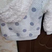 سویشرت سفید دخترانه|کفش و لباس بچه|اسلام‌شهر, شهرک طالقانی|دیوار