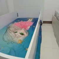 تخت و تشک کودک و نوجوان در حد نو