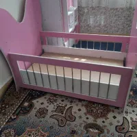 تخت بچه سالم بدون زدگی