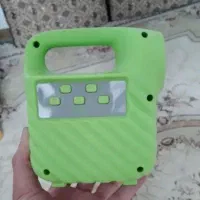 اسپیکر در حد چراغ قوه دار