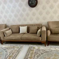 مبلمان راحتی ۵ نفره در حد نو|مبلمان خانگی و میز عسلی|جلفا, |دیوار