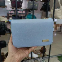 تعدادی کیف زنانه و دخترانه